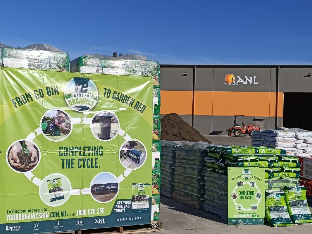 COMPOST GIVEAWAYS Your Organics Bin